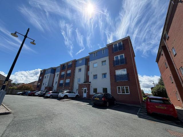 Old Coach Road, Runcorn WA7, 2 bed flat to rent, £875 pcm | PrimeLocation