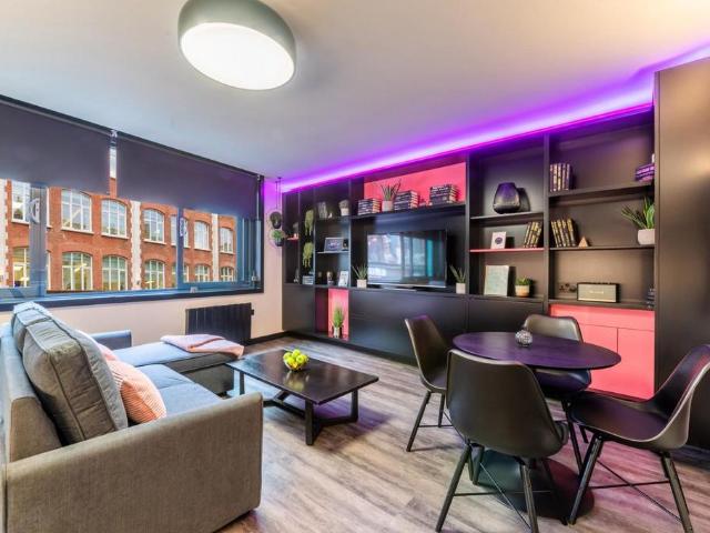 Old Compton Street, London W1D 2 bed apartment to rent £8,000 pcm £1,846 pw