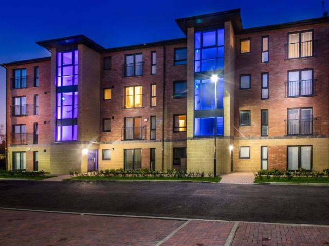 Old Castle Gate, Glasgow G44, 2 bed flat to rent, £1,050 pcm | PrimeLocation