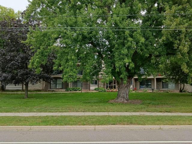 Old Cedar Ave S Apt 304