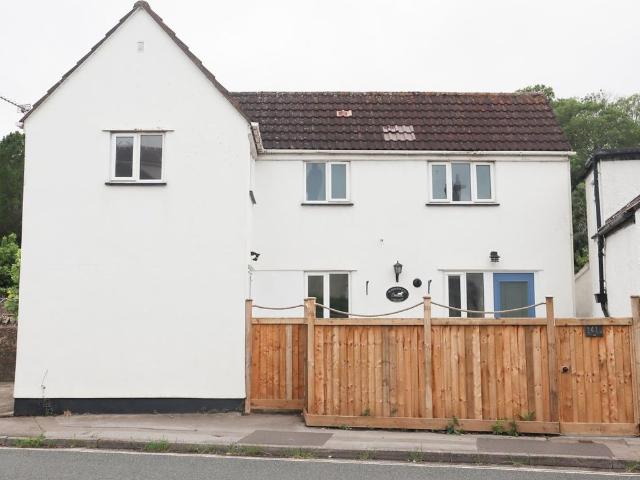 Old Church Road, Clevedon BS21, 2 bed property to rent, £1,200 pcm | PrimeLocation