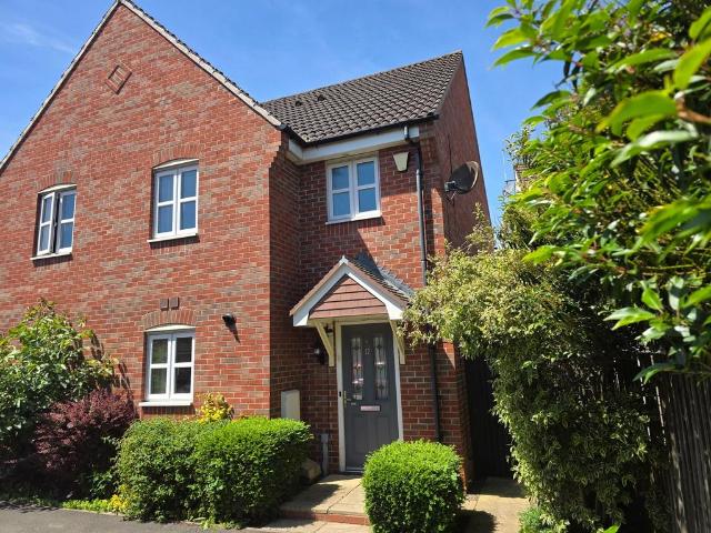 Old Church Road, Enderby, LE19 3 bed semi detached house to rent £1,295 pcm £299 pw