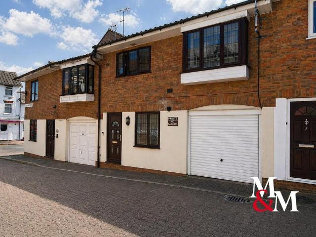 OLD CHAPEL MEWS 1 bed terraced house to rent £1,150 pcm £265 pw