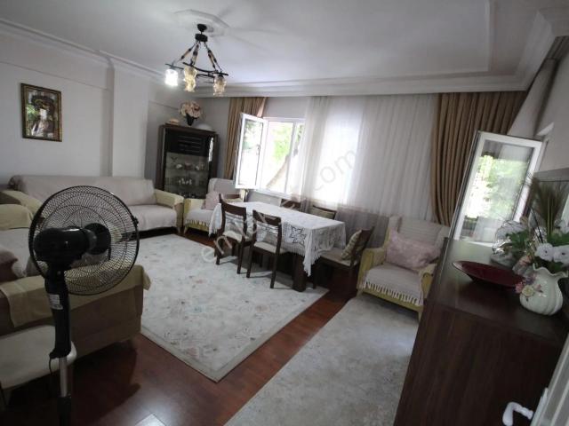 Old City Gayrimenkulden Soğanlı Meydanda 16yıllık 1.kat 130m2 Lx