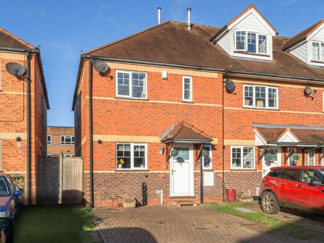 Old Bowling Green Close, Burford WR15, 3 bed terraced house to rent, £1,200 pcm | PrimeLocation