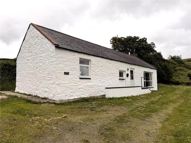 Old Barn, Kelton, Castle Douglas. 3 bed bungalow to rent £800 pcm £185 pw