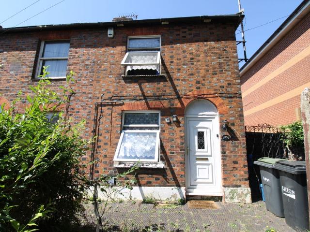Old Bedford Road, Luton LU2, 1 bed end terrace house to rent, £1,000 pcm | PrimeLocation