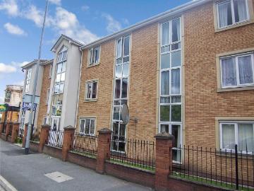 Old Birley Street, Hulme, Manchester M15, 3 bed flat to rent, £1,500 pcm | PrimeLocation
