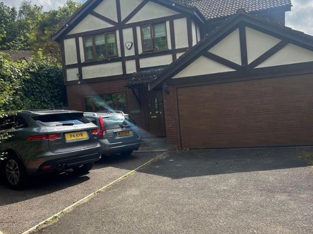 Old Birmingham Road, Bromsgrove 4 bed detached house to rent £2,500 pcm £577 pw