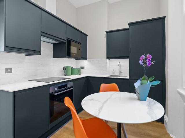 Old Brompton Road, Kensington And Chelsea, London SW5, 1 bed flat to rent, £3,700 pcm | PrimeLocation