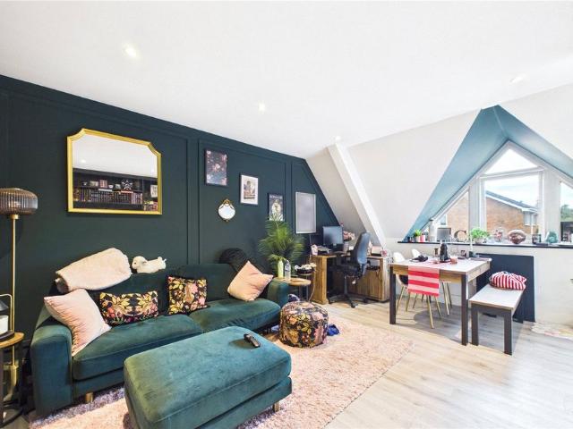 Old Grange Close, Calcot, Reading, Berkshire, RG31