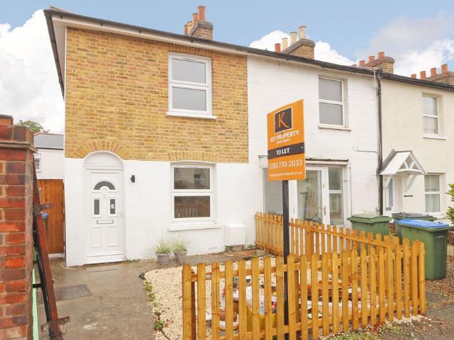 Old Dover Road, Blackheath SE3, 2 bed end terrace house to rent, £2,100 pcm | PrimeLocation