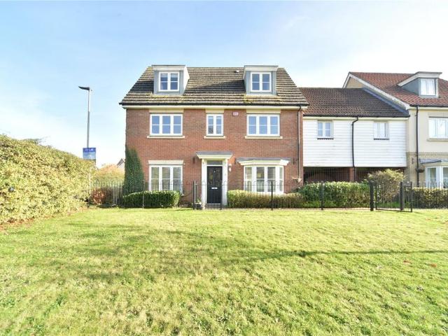 Old Dairy Court, Mildenhall, Bury St. 5 bed link detached house to rent £2,350 pcm £542 pw