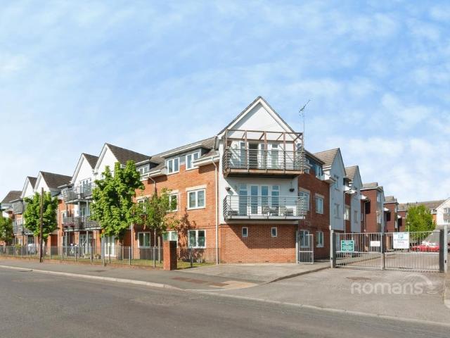 Old Dairy Close, Fleet, Hampshire, GU51 2 bed flat to rent £1,400 pcm £323 pw