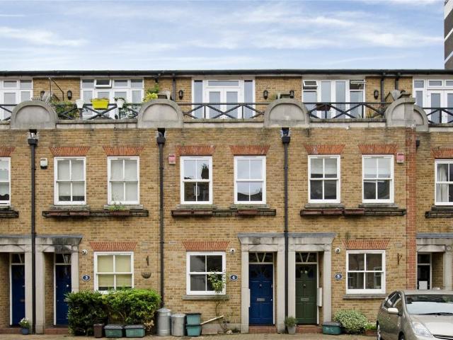 Old Dairy Mews, Kentish Town Road. 3 bed mews to rent £4,750 pcm £1,096 pw