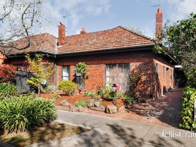 Old English elegance renovated for easy living