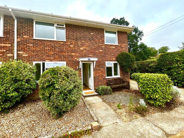 Old Forge Court, Pennington Cross, Lymington, Hampshire SO41, 2 bed flat to rent, £1,250 pcm | PrimeLocation