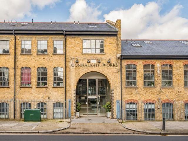Old Ford Road, London E3 1 bed flat to rent £2,300 pcm £531 pw