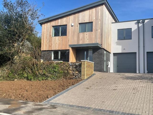 Old Falmouth Road, Truro, TR1 4 bed semi detached house to rent £2,100 pcm £485 pw