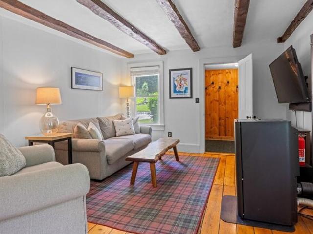 Old Farm Rd Unit,winhall, Condo For Sale