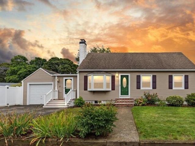 Old Farm Rd, Beverly, Home For Sale