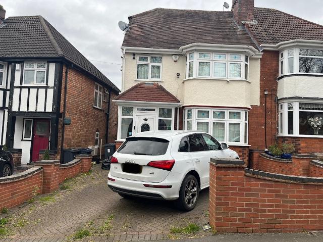 Old Farm Road, Birmingham B33, 5 bed semi detached house to rent, £1,650 pcm | PrimeLocation