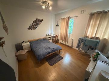 Old Kent Road, London SE1, 3 bed flat to rent, £2,750 pcm | PrimeLocation