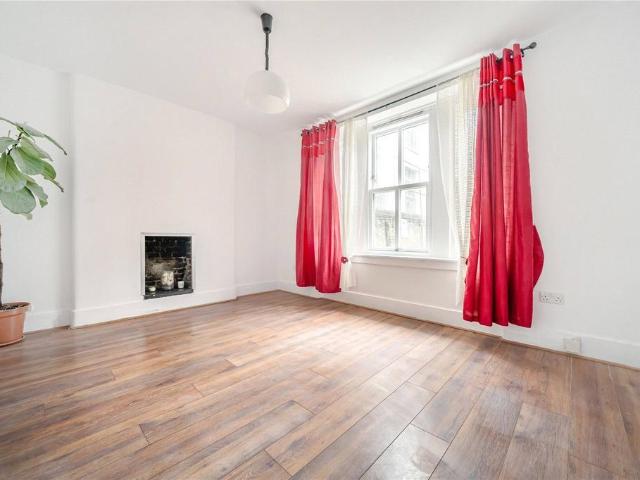 Old Kent Road, London, SE1 1 bed apartment to rent £1,800 pcm £415 pw