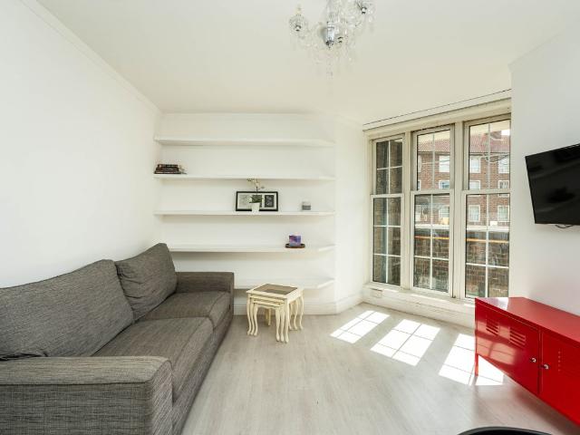 Old Kent Road, London SE1, 2 bed flat to rent, £2,100 pcm | PrimeLocation