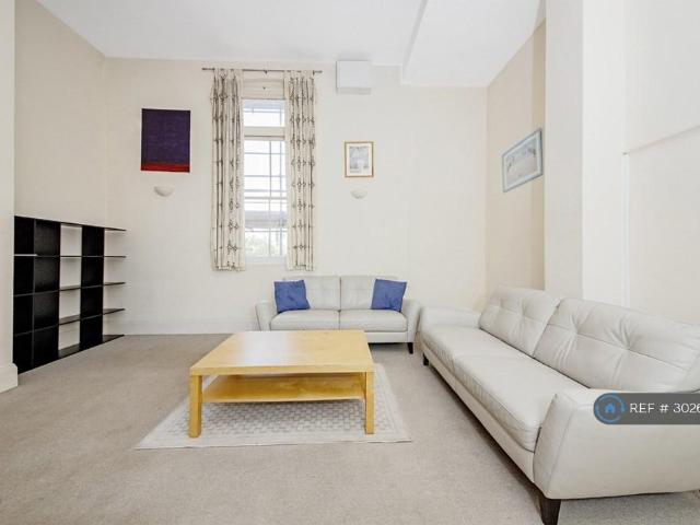 Old Kent Road, London, SE1 4 bed flat to rent £4,200 pcm £969 pw