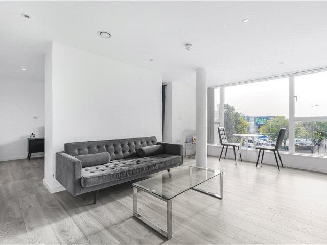 Old Kent Road, London SE1, Studio to rent, £1,750 pcm | PrimeLocation