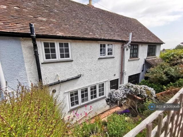 Old Hollow, Malvern, WR14 2 bed terraced house to rent £1,100 pcm £254 pw