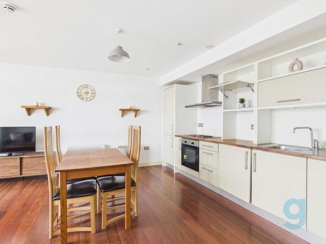 Old Hall Street, Beetham Tower L3, 1 bed flat to rent, £1,000 pcm | PrimeLocation