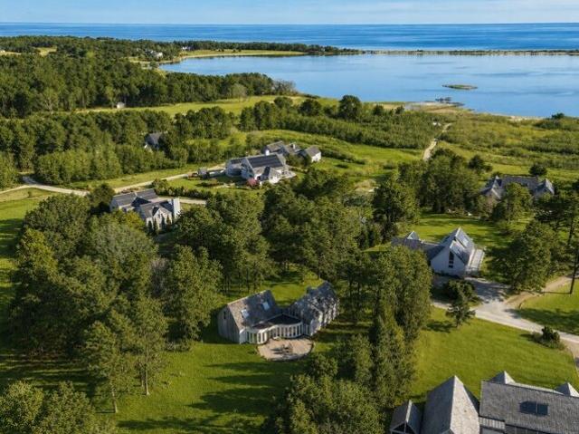 Old Harbor Ln, Oak Bluffs, Home For Sale