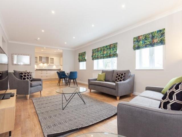 Old High Street, Headington 2 bed apartment to rent £2,000 pcm £462 pw