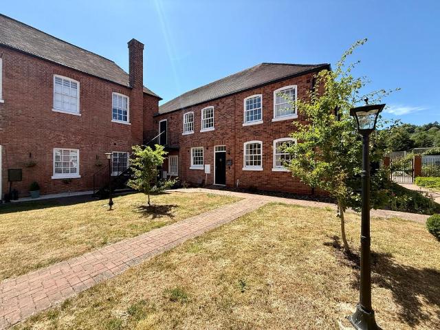 Old Hundred House Mews, WORCESTER, WR6 2 bed apartment to rent £1,100 pcm £254 pw