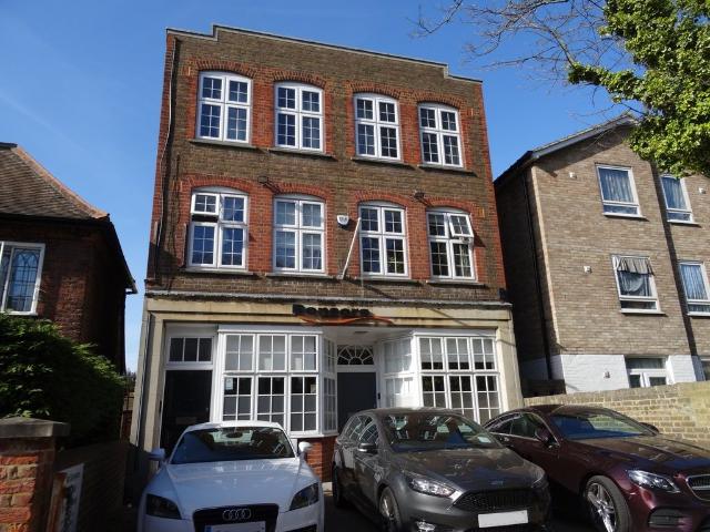 Old London Road, Kingston KT2, 2 bed flat to rent, £1,800 pcm | PrimeLocation