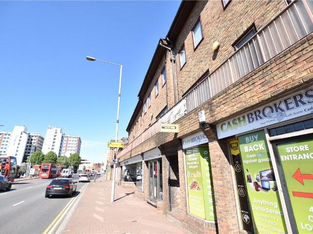 Old London Road, Kingston Upon Thames KT2, 1 bed flat to rent, £1,495 pcm | PrimeLocation