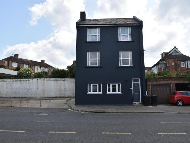 Old London Road, Hastings 1 bed flat to rent £800 pcm £185 pw