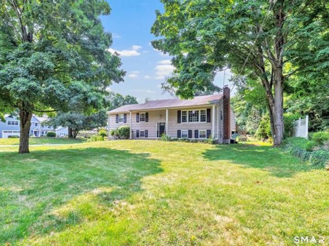 Old Lantern Pl, Norwalk, Home For Sale