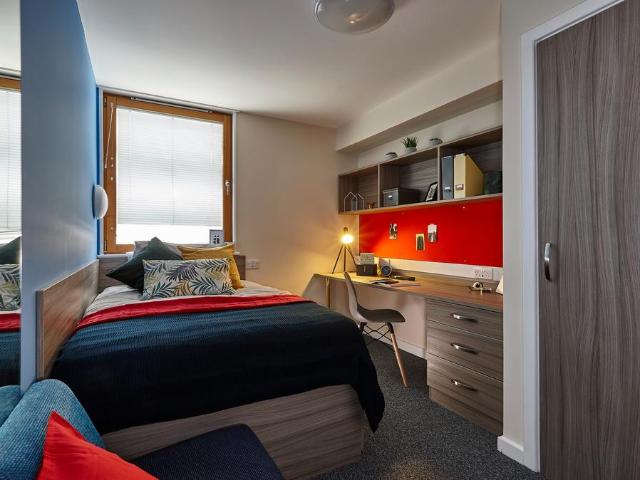 Old Montague Street, London E1 1 bed private hall to rent £1,335 pcm £308 pw