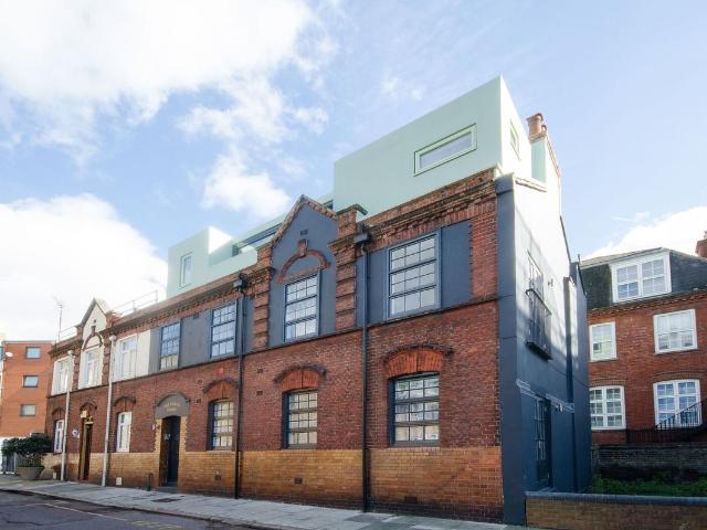 Old Sailors House E14, Docklands, London, 2 bed flat to rent, £2,145 pcm | PrimeLocation