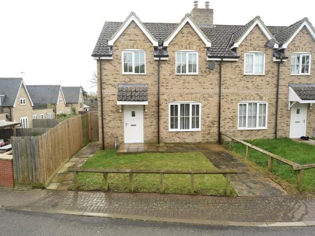 Old School Close, Feltwell, Thetford. 3 bed semi detached house to rent £1,250 pcm £288 pw