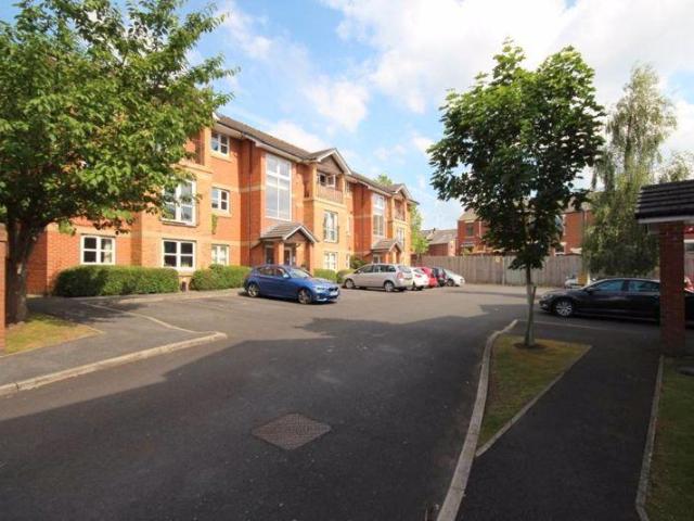 Old School Square, Preston PR1 2 bed apartment to rent £995 pcm £230 pw