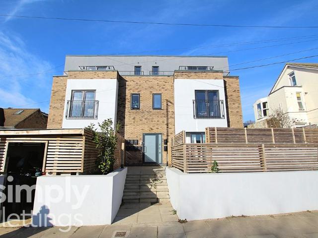 Old Shoreham Road, Brighton BN41, 1 bed flat to rent, £1,295 pcm | PrimeLocation
