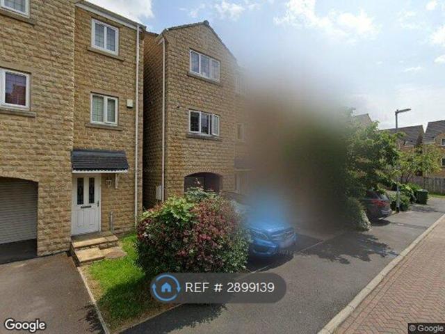 Old Station Court, Heckmondwike WF16, 5 bed detached house to rent, £1,345 pcm | PrimeLocation