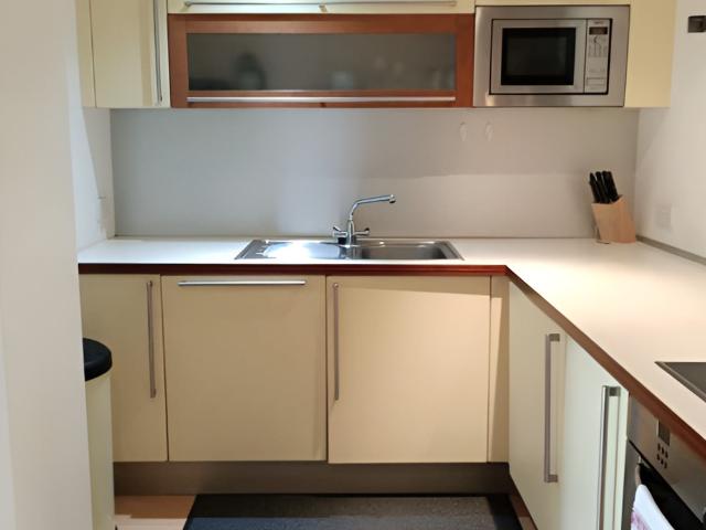 Old Street One Bedroom Apartment Has an Apartment