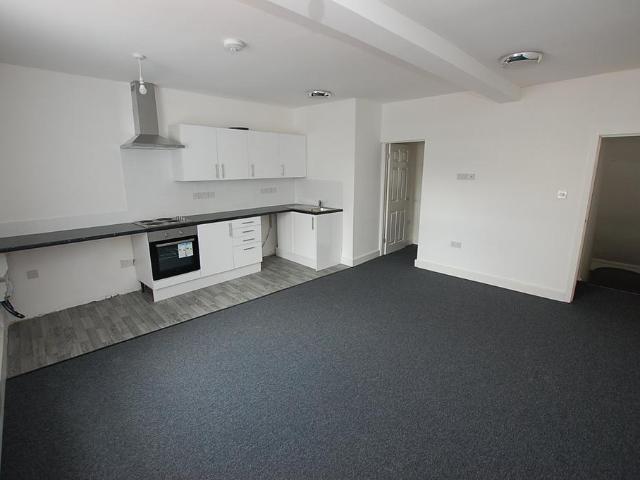 Old Street, Greater Manchester OL6 1 bed apartment to rent £650 pcm £150 pw