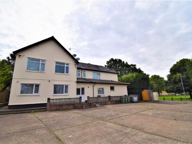 Old Police Station, Highcroft Walk. 1 bed house to rent £950 pcm £219 pw