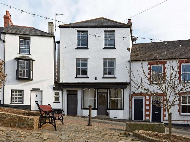 Old Post Office Hill, Stratton, Bude EX23, 4 bed terraced house to rent, £1,400 pcm | PrimeLocation